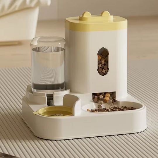 Distributeur eau et croquettes pour chat avec couvercle jaune