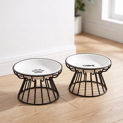 Gamelle Chat surélevée en deux exemplaires dans un décor
